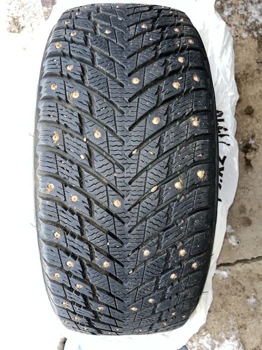 Зимние шины RoadMarch 215/50 R17