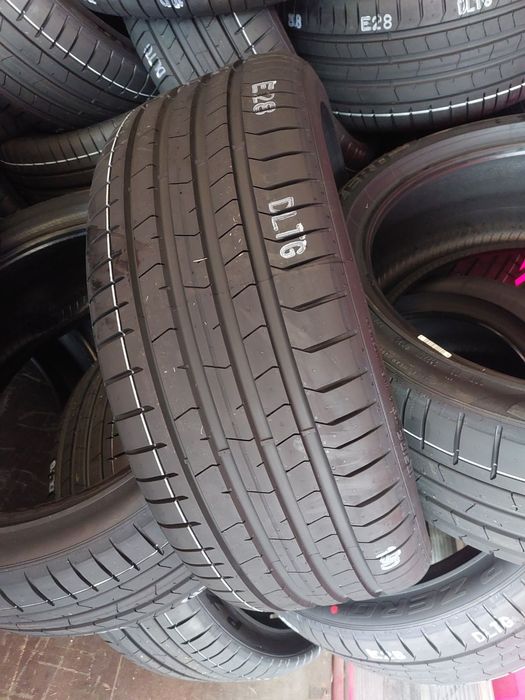 Гуми 245 40 19 чисто нови произход 25г януари. Пирели п зеро