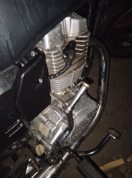 Продам мотоцикл 150 кубов