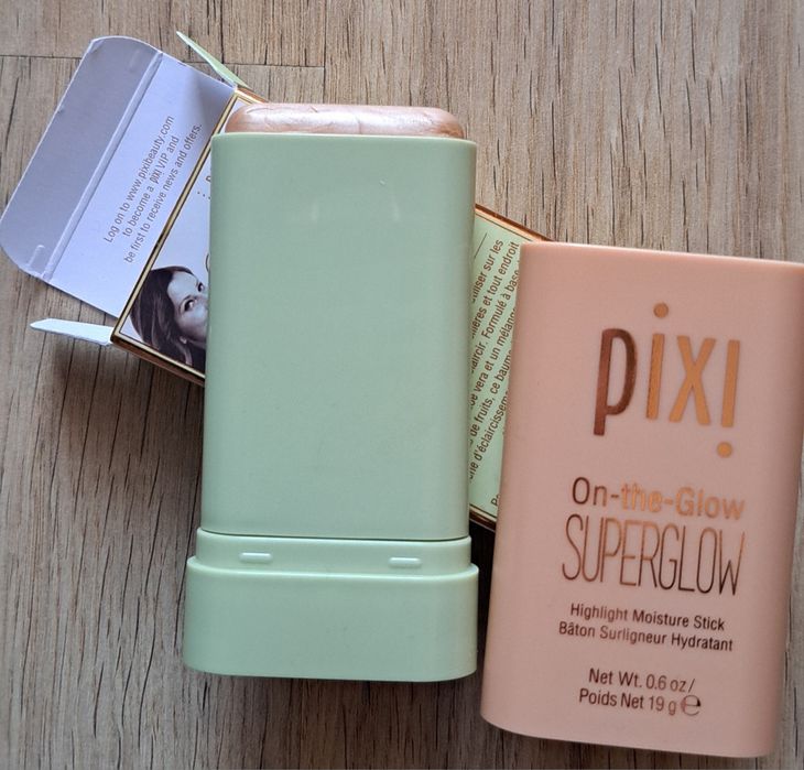 Овлажняващ озарител Pixi, цвят Natural Lustre