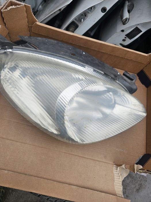 Far dreapta  Citroen Xsara Picasso 2001 Hatchback