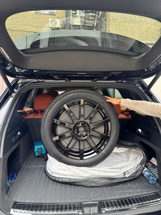 Запаска, докатка на Lixiang