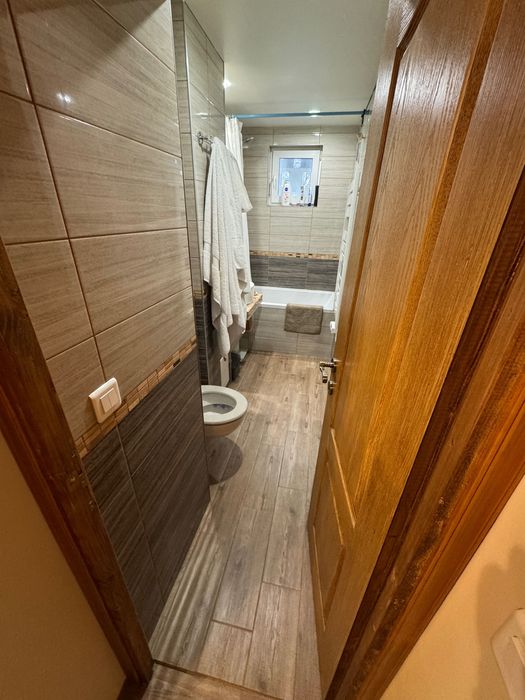 Apartament cu doua camere de vanzare etajul 1