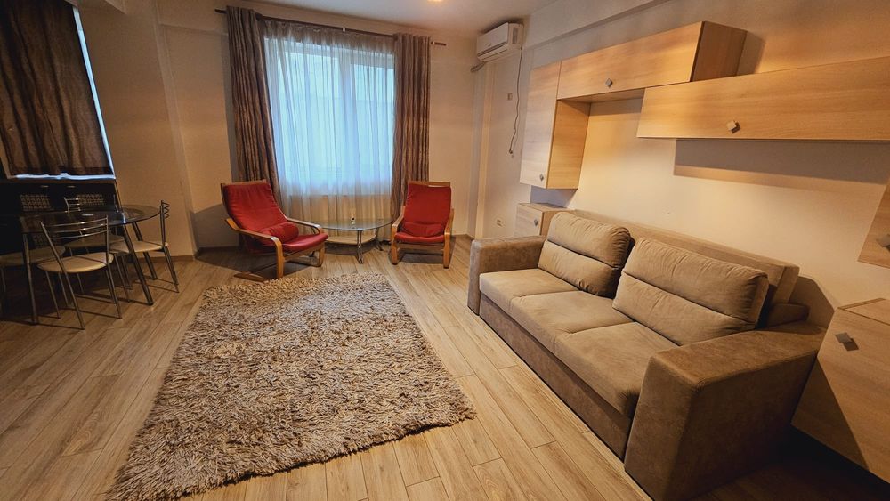 Garsoniera de inchiriat zona parcul Carol