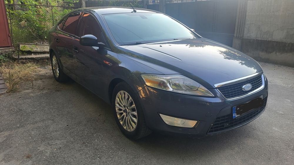 Vând Ford Mondeo