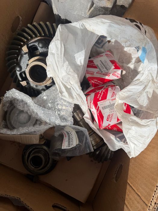 Преден диференциал за TOYOTA LAND CRUISER 100 4,2D