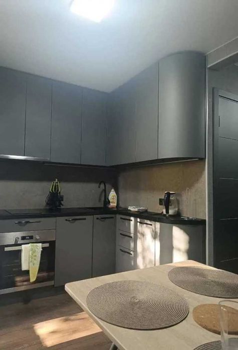 Дава се под наем Двустаен апартамент в София, Център - 56 кв.м за 407.49 € - Снимка #1