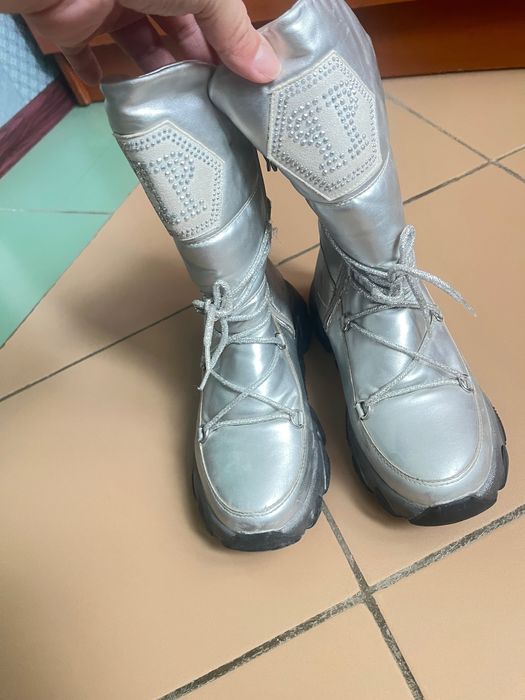 Продам детские дутики