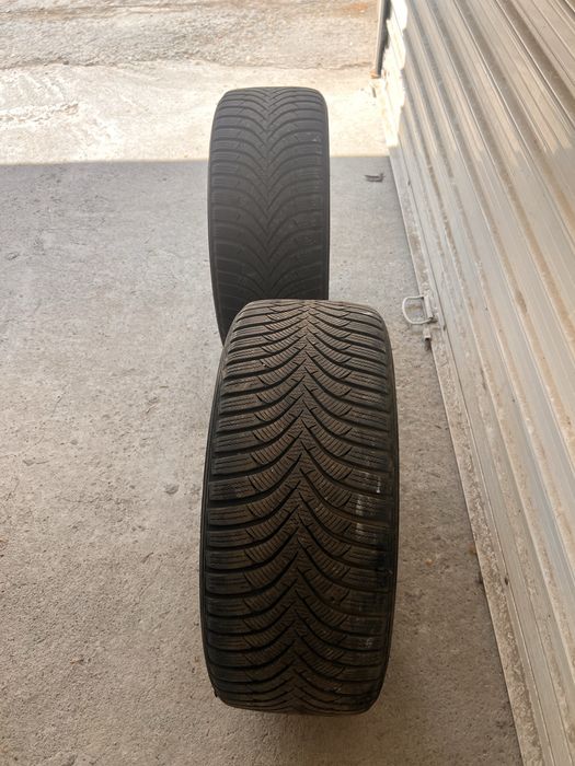 Зимни Гуми 225/45/17 Hankook 2 броя