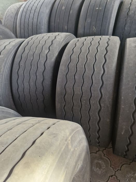 Грузовые шины на мега прицеп