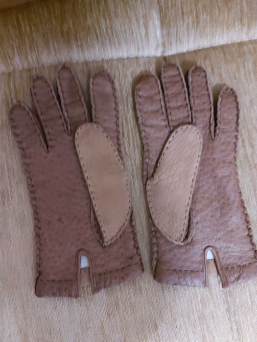Мъжки и дамски ръкавици от естествена кожа
