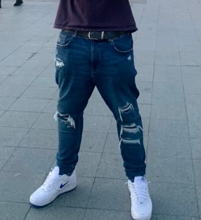 Blugi albastri Bershka