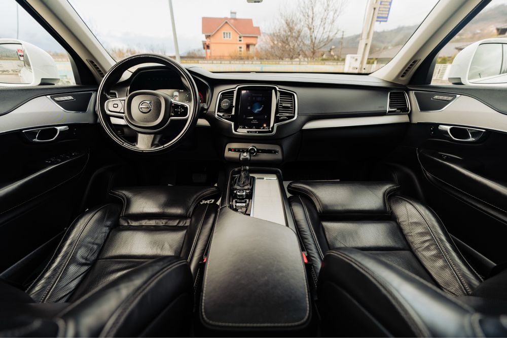 Volvo XC90  2016