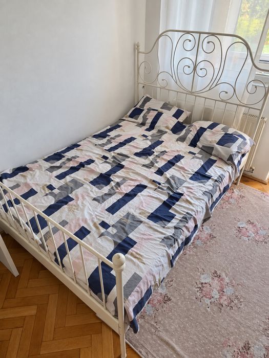 Cadru de pat metalic cu saltea si somiera medicala