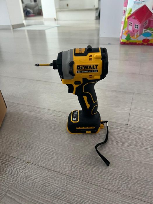 DeWALT DCF850 – Nouă, testată