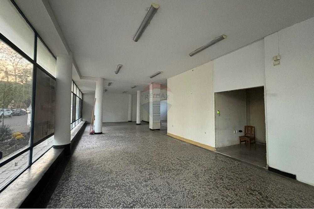 Дава се под наем Магазин в Шумен, Математическа гимназия - 269 кв.м за 1504 € - Снимка #7