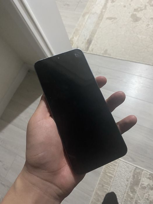 4 телефон сатылады. Арзан бағада