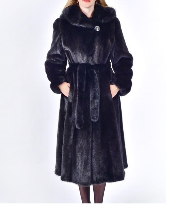 Продам норковую шубу