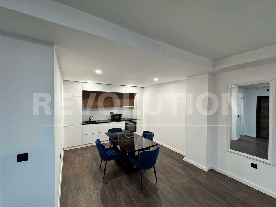 Чисто нов тристаен апартамент в затворен комплекс !