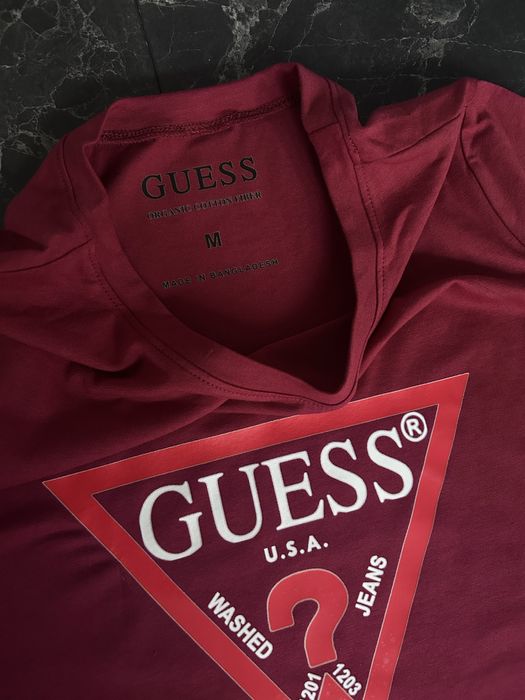 GUESS НОВИ Дамски тениски, М