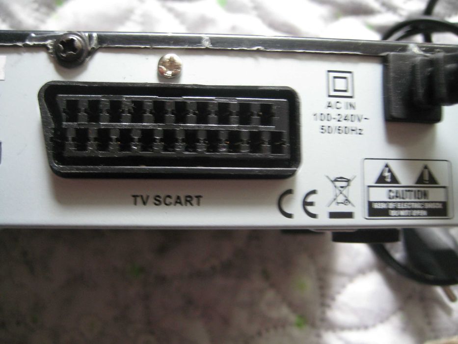 Продавам цифров декодер NEO DVBT-2200