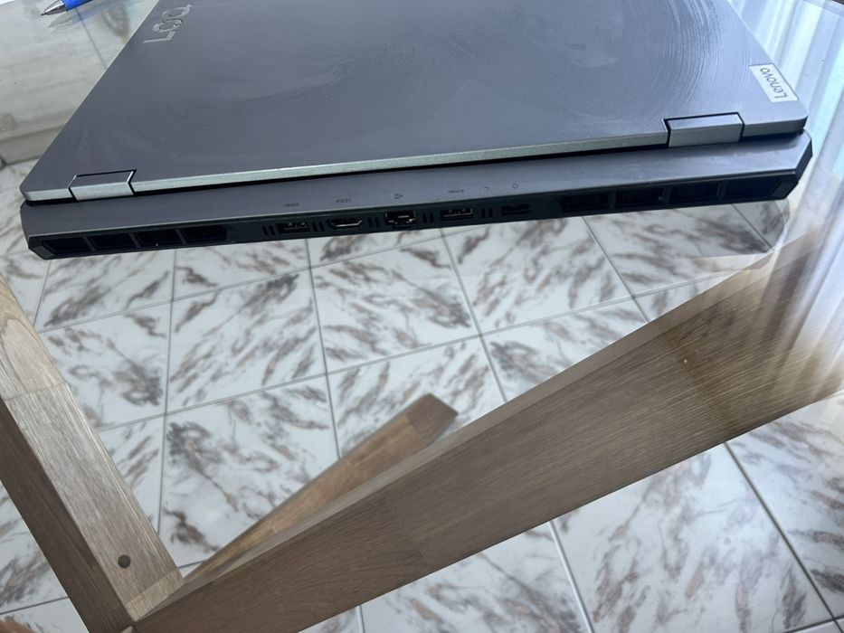 Лаптоп Lenovo loq5