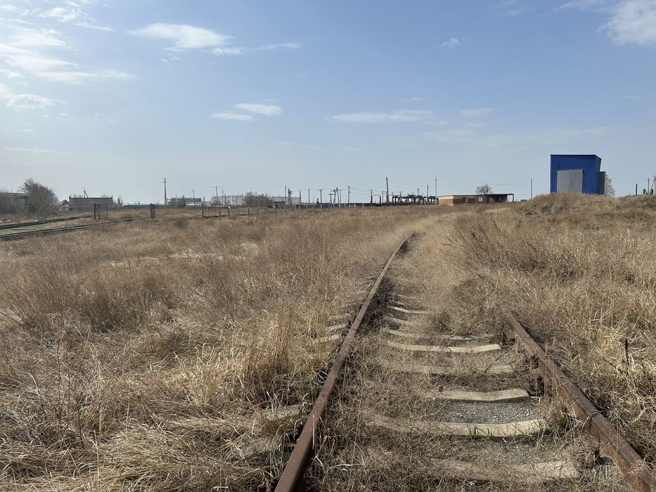Продам территорию с жд тупиком
