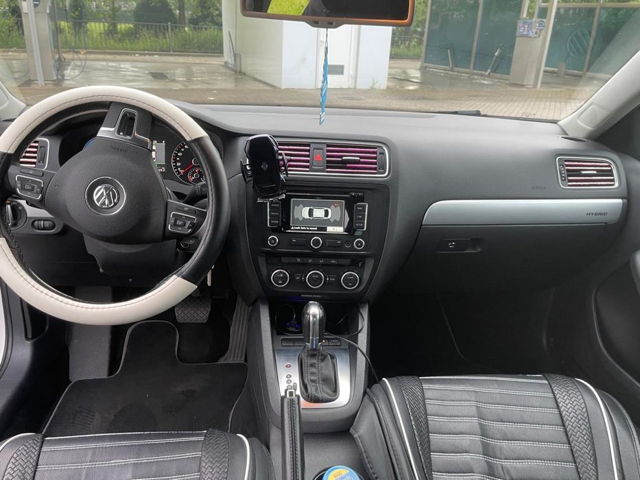 VW Jetta Hybrid 2013 – 1.4 150 CP, cutie automată, stare foarte bună !