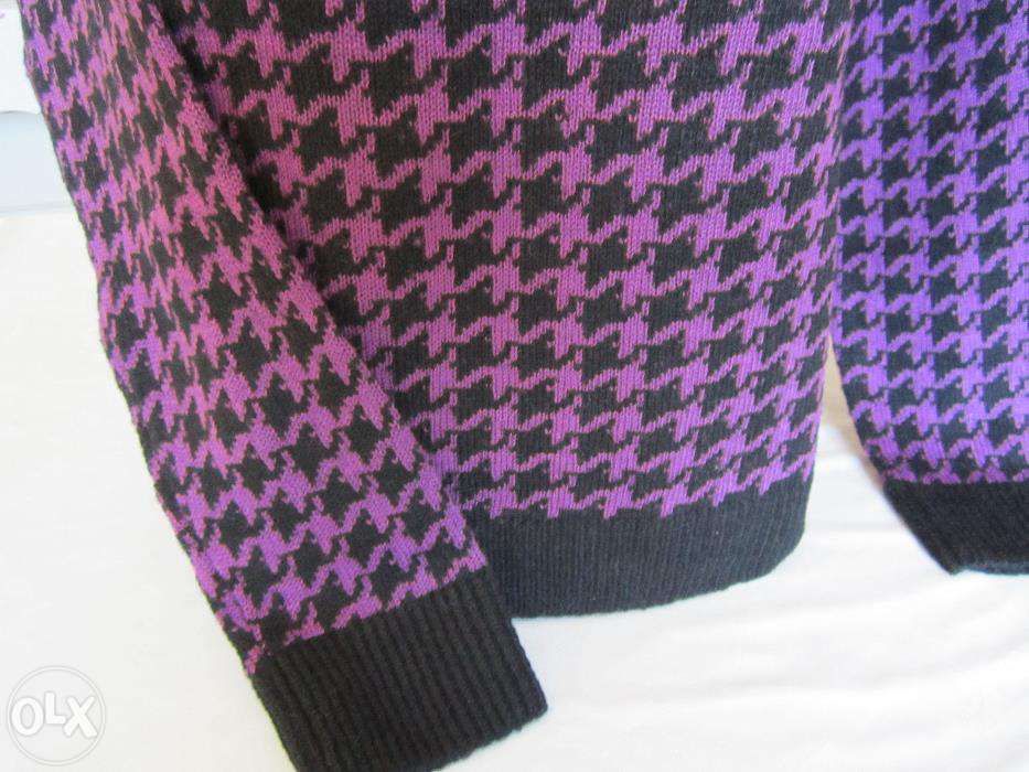 Pulover in doua culori negru/mov + bonus
