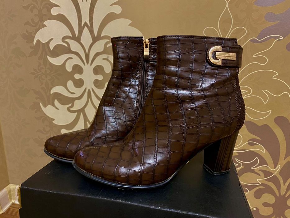 Осенние и зимние сапоги,босоножки 36-39