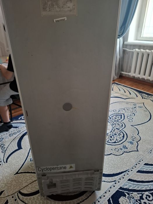 Холодильник Leadbros