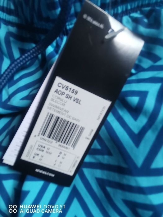 Sort de baie adidas. Original