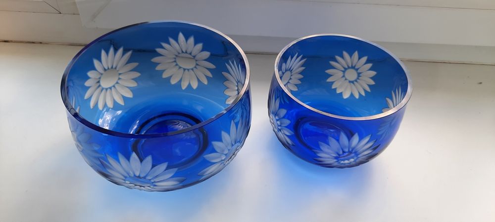 Набор салатников цветное стекло