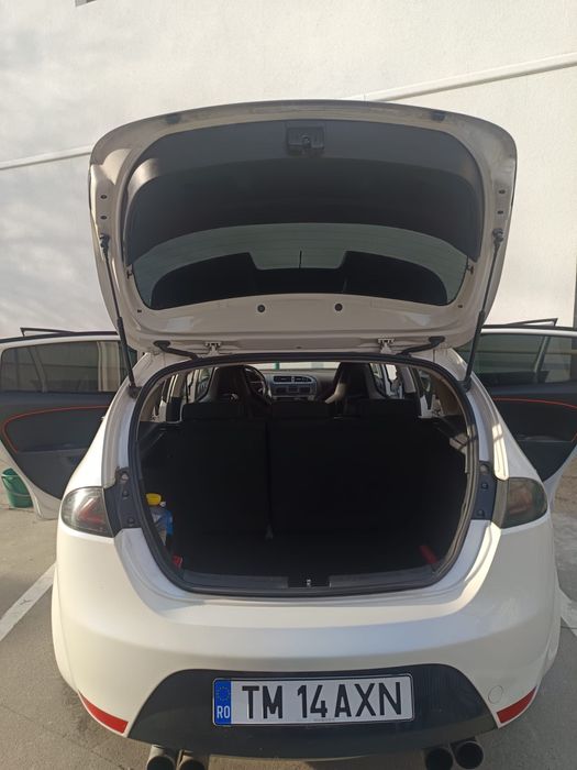 Seat Leon FR2.0 TDI 220cp | Intretinut | Multe Dotari | Accept varinte