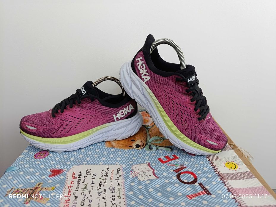 ''Hoka One One W Clifton 8''оригинални маратонки 37 номер