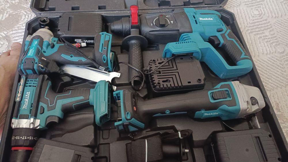 Инструмент набор новыи