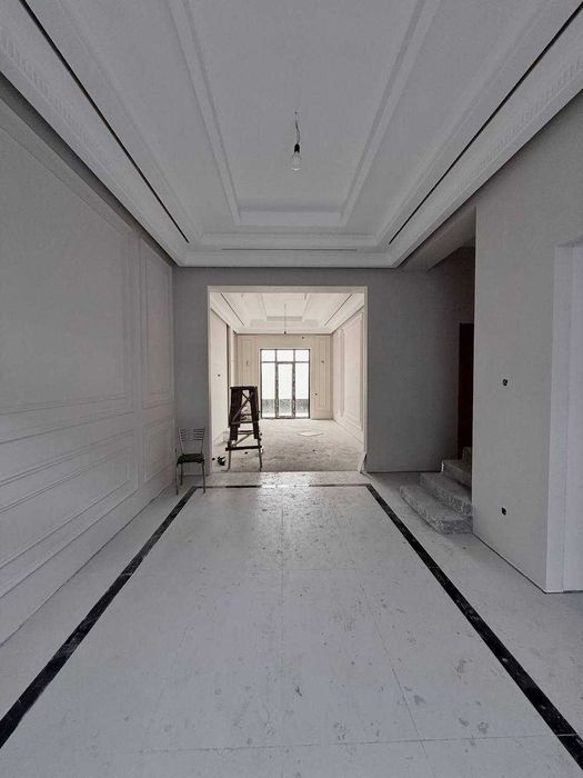 Алока махаллада зор ва файзли ховли сотилади