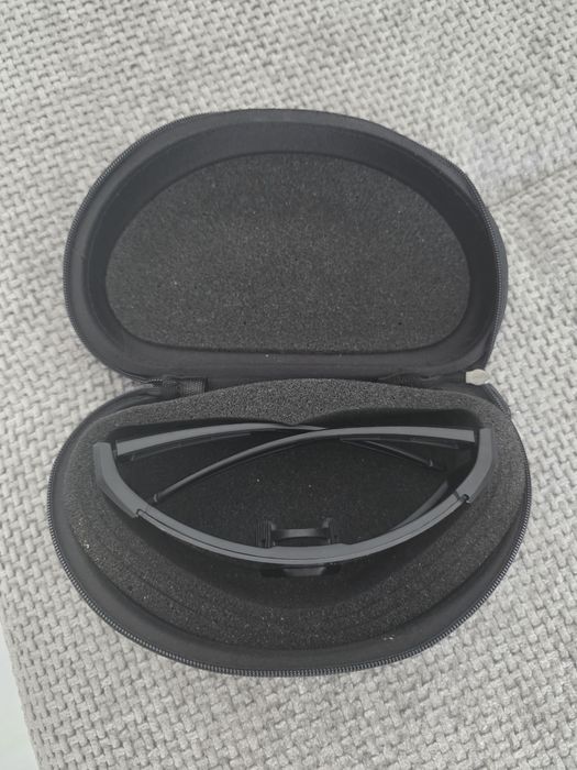 Vand Geanta de bicicleta si ochelari sant produse noi