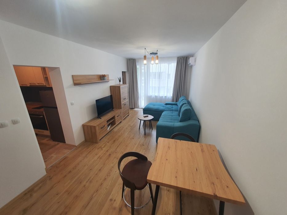 Дава се под наем Двустаен апартамент в Варна, Левски - 70 кв.м за 612 € - Снимка #1