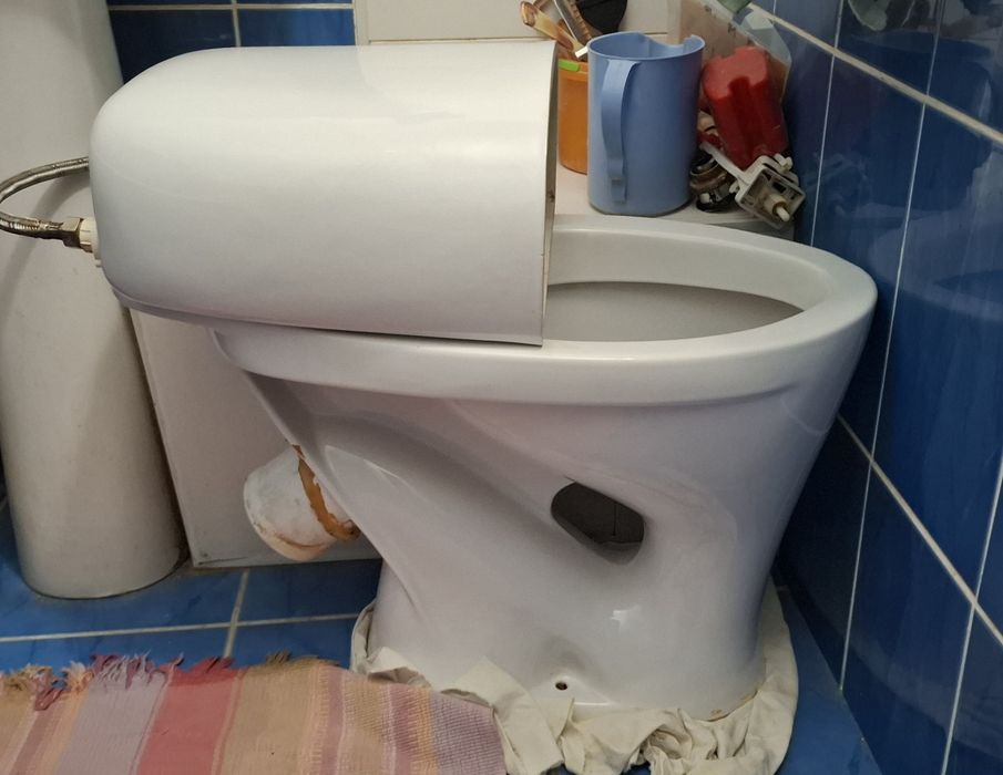 Продам унитаз. Б/у