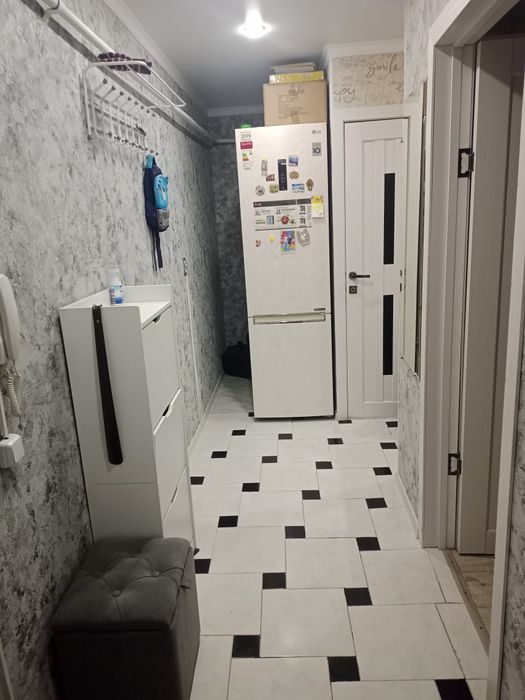 Продам 2 к.кв Район 25 и 30 школа.
