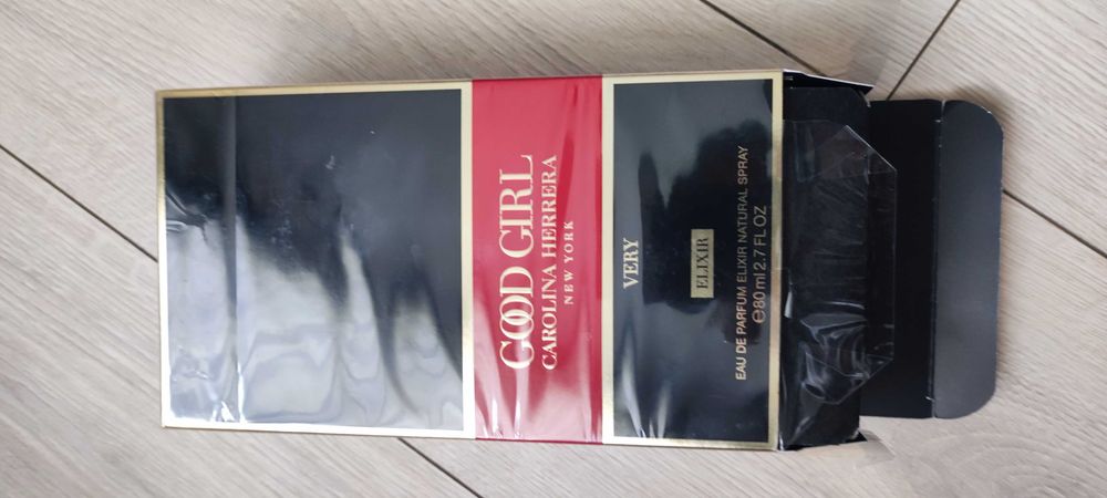 CAROLINA HERRERA Very Good Girl 80ml doar testat