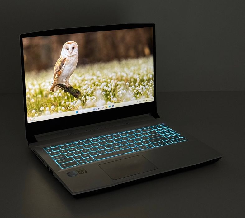 Msi SOWRD Core i7 - 11800H [ 11-avlod ]