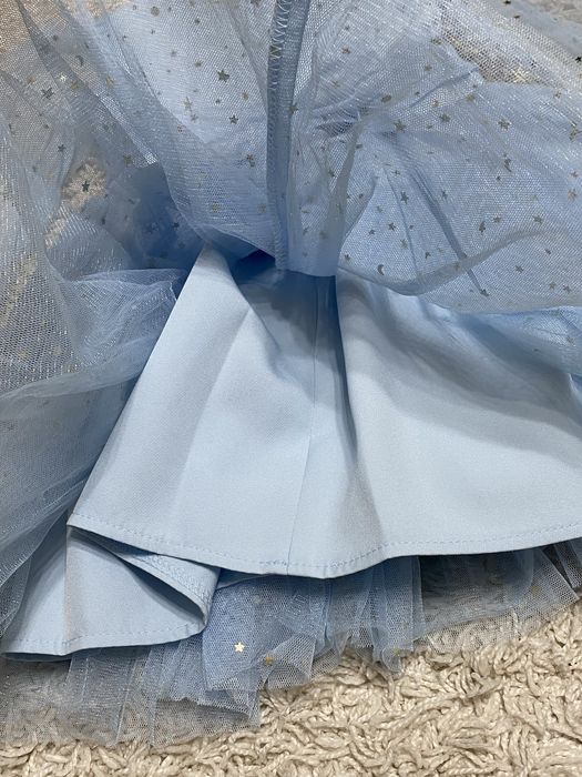 Продам нарядные детские платья