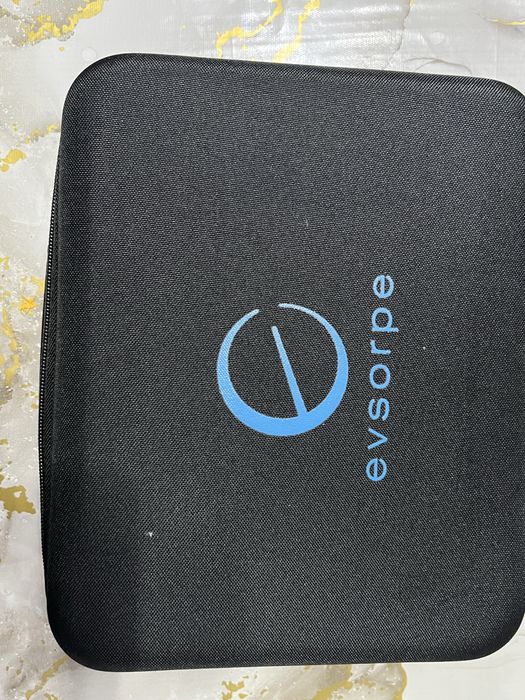 Продаю массажер новый