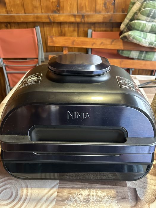 Gratar electric Ninja foodi max healt grill & air fryer