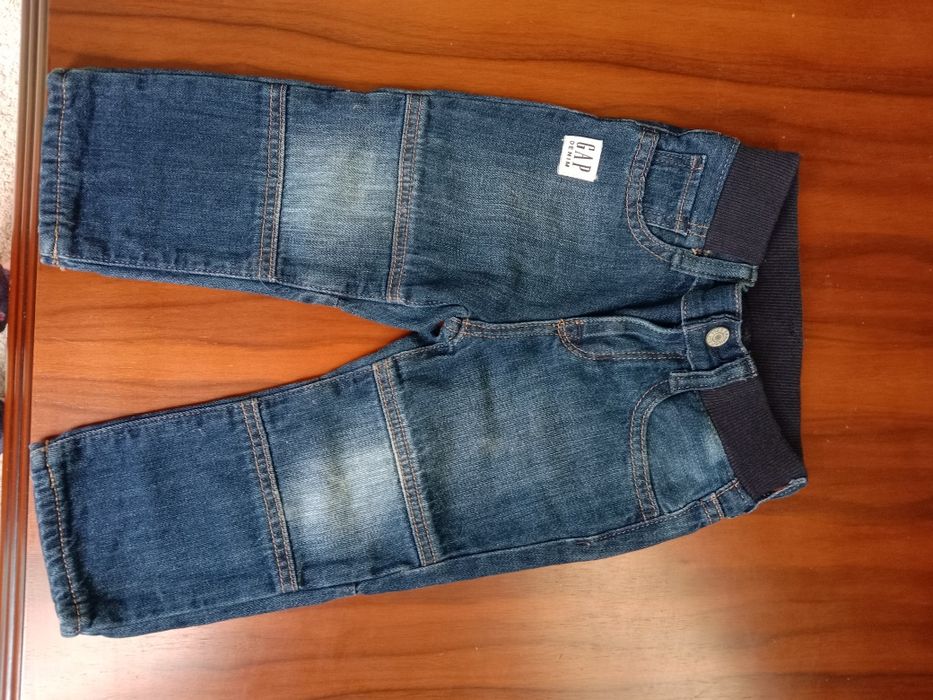 Джинсы от бренда Gap для мальчика