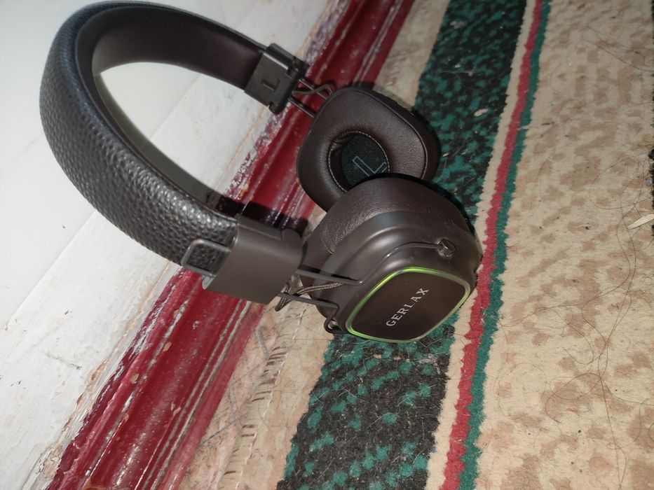 Продаю наушники за 6000тг