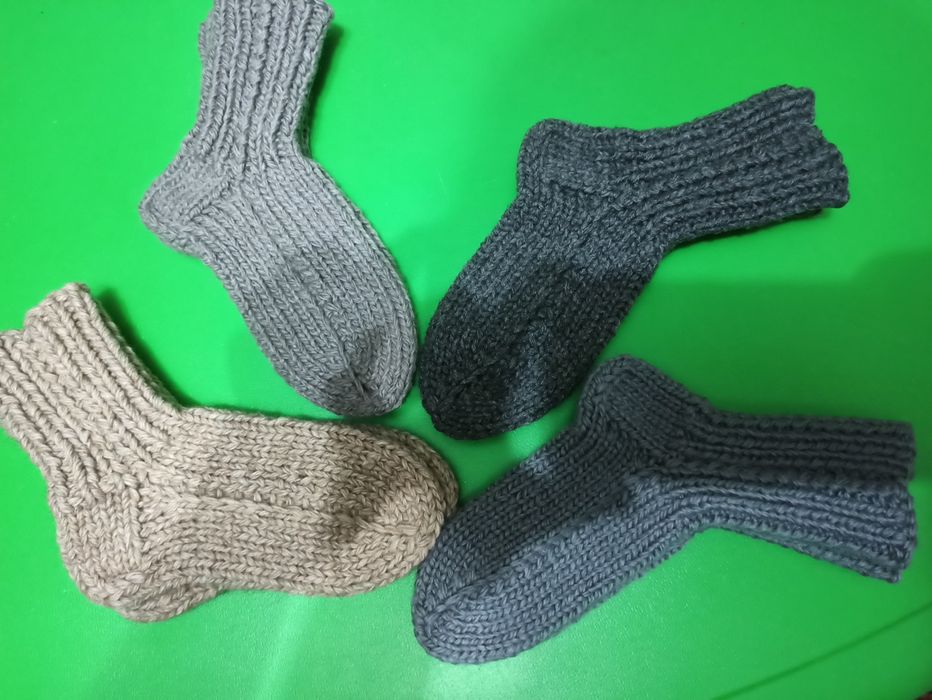 Продаю вязанные носки.