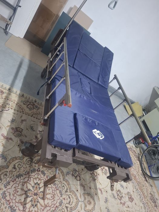 Кровать для постельных